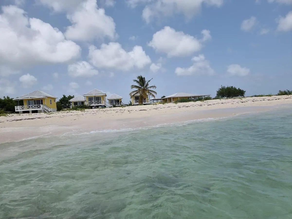 Comfortable 1-Bed Cottage In Codrington Barbuda 0*,  앤티가 바부다
